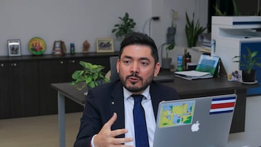 Docentes del MEP pagan cursos para ganar puntos de carrera profesional y aumentar salario