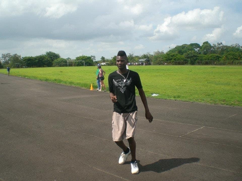 Sherman Guity
Inicios en el atletismo con 15 años
Pista de Guápiles
8 de setiembre del 2024
Cortesía: Más que Correr CRC