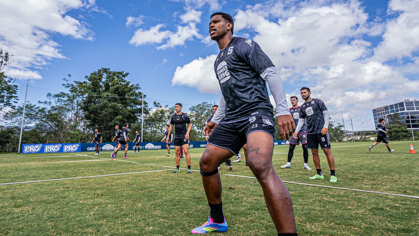 Newton Williams palpita el debut con el Deportivo Saprissa
