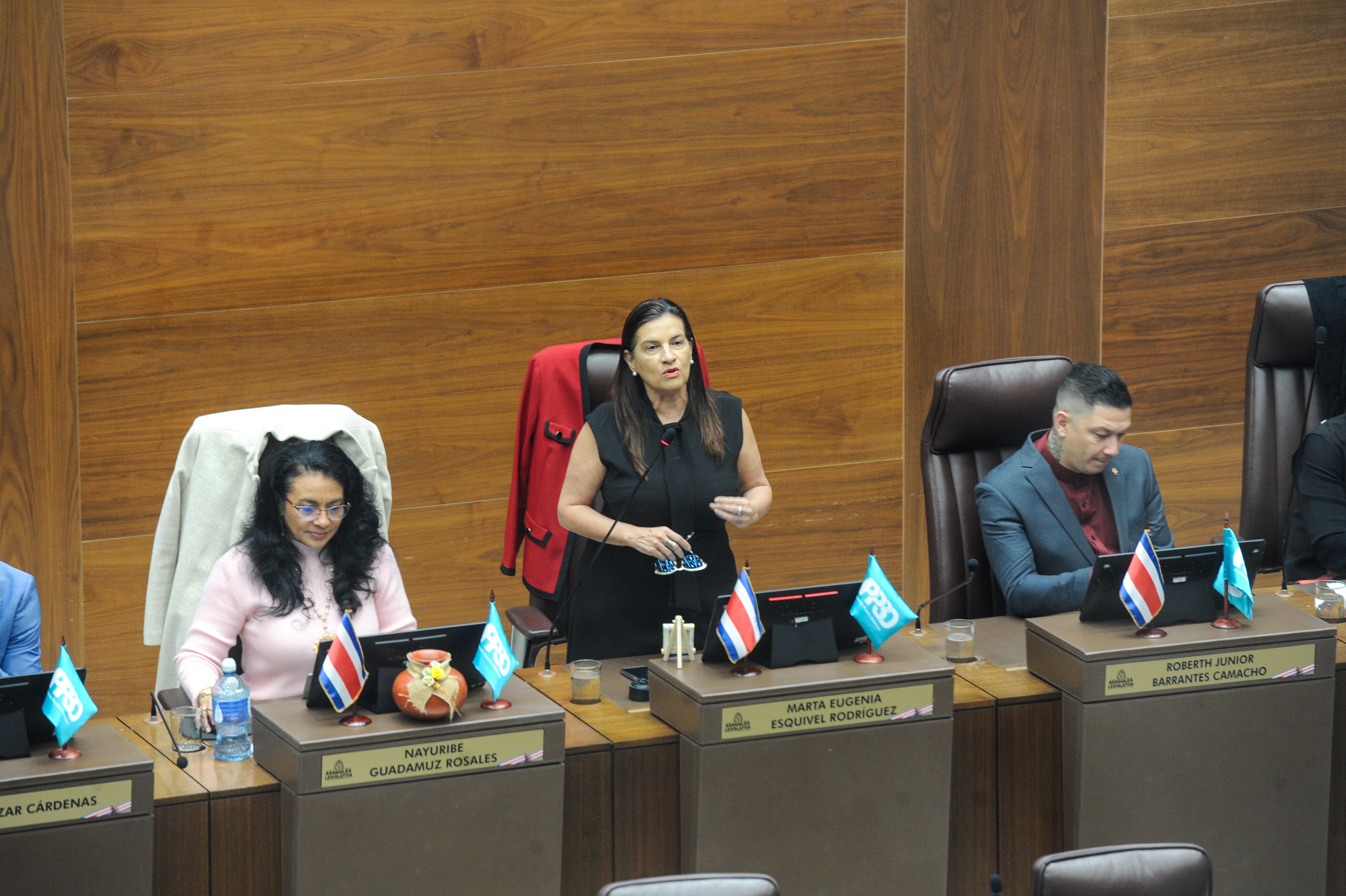 07/10/2026 9:00 am Asamblea Legislativa, Plenario Legislativo, Sesión Extraordinaria #33, 07 Octubre 2026, discusión de fondo del proyecto de jornadas 4-3.