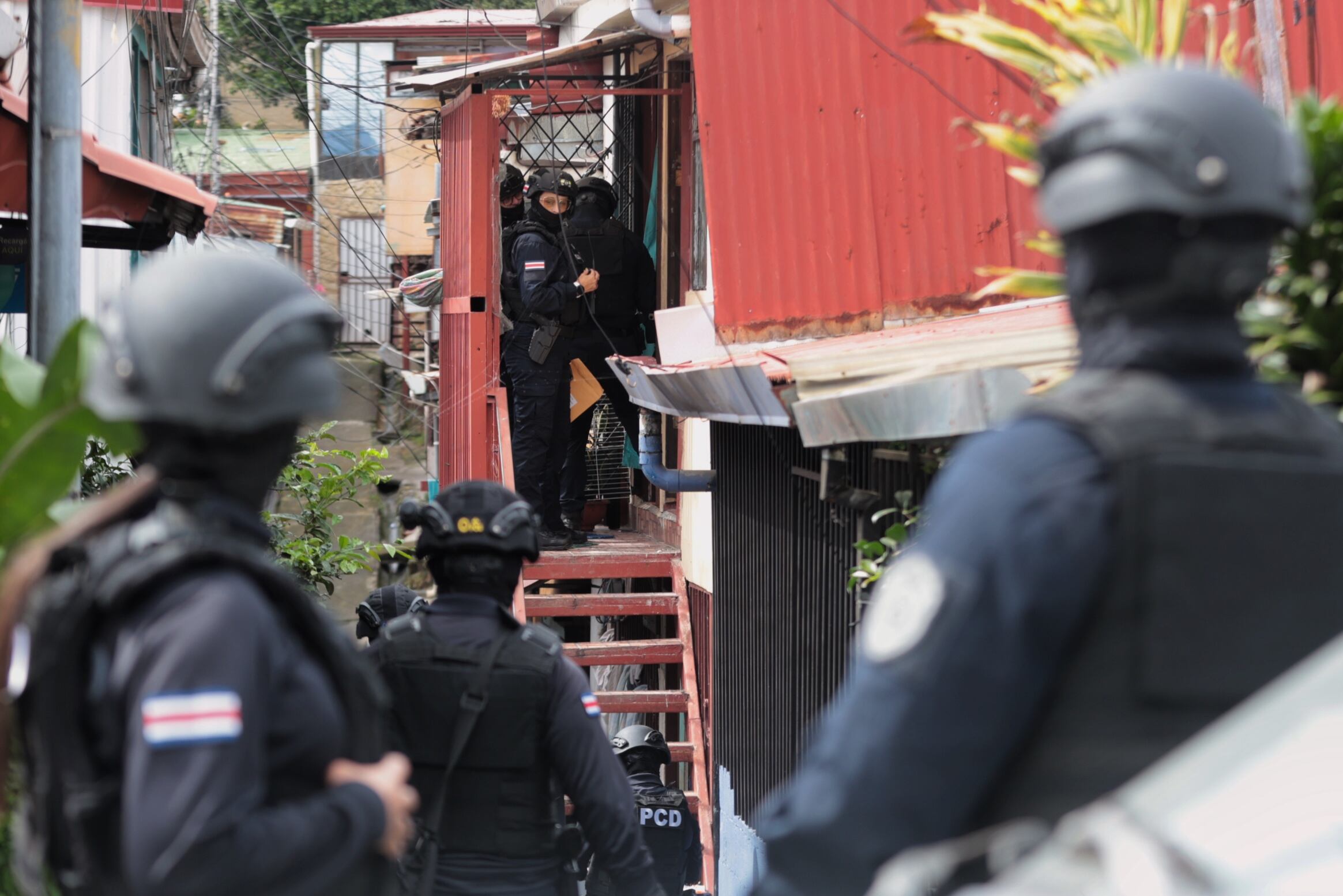 Múltiples Allanamiento María Reina de Hatillo centro durante operativo de la PSD /Operación Troya / Foto John Durán