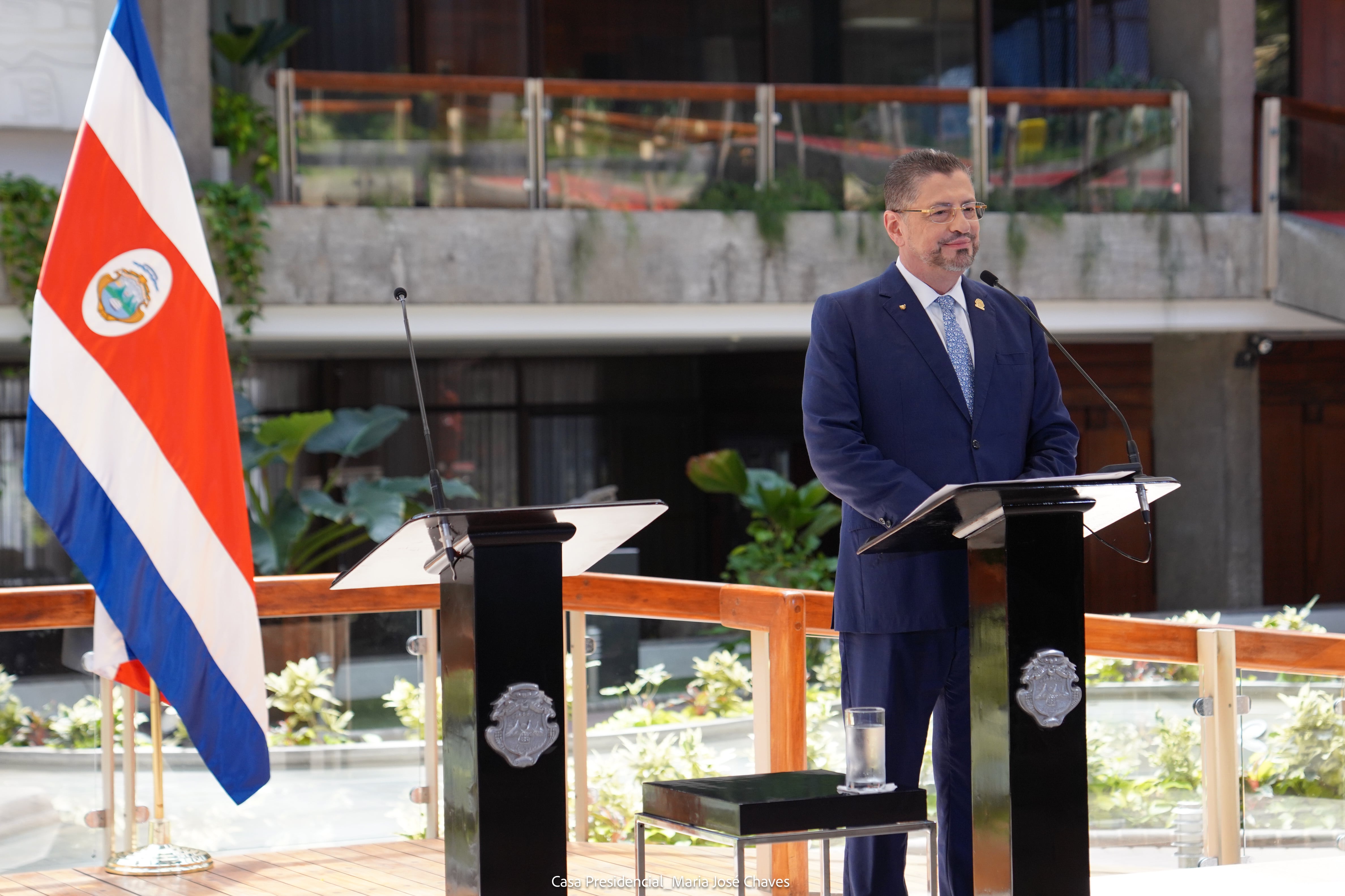 Rodrigo Chaves en conferencia de prensa