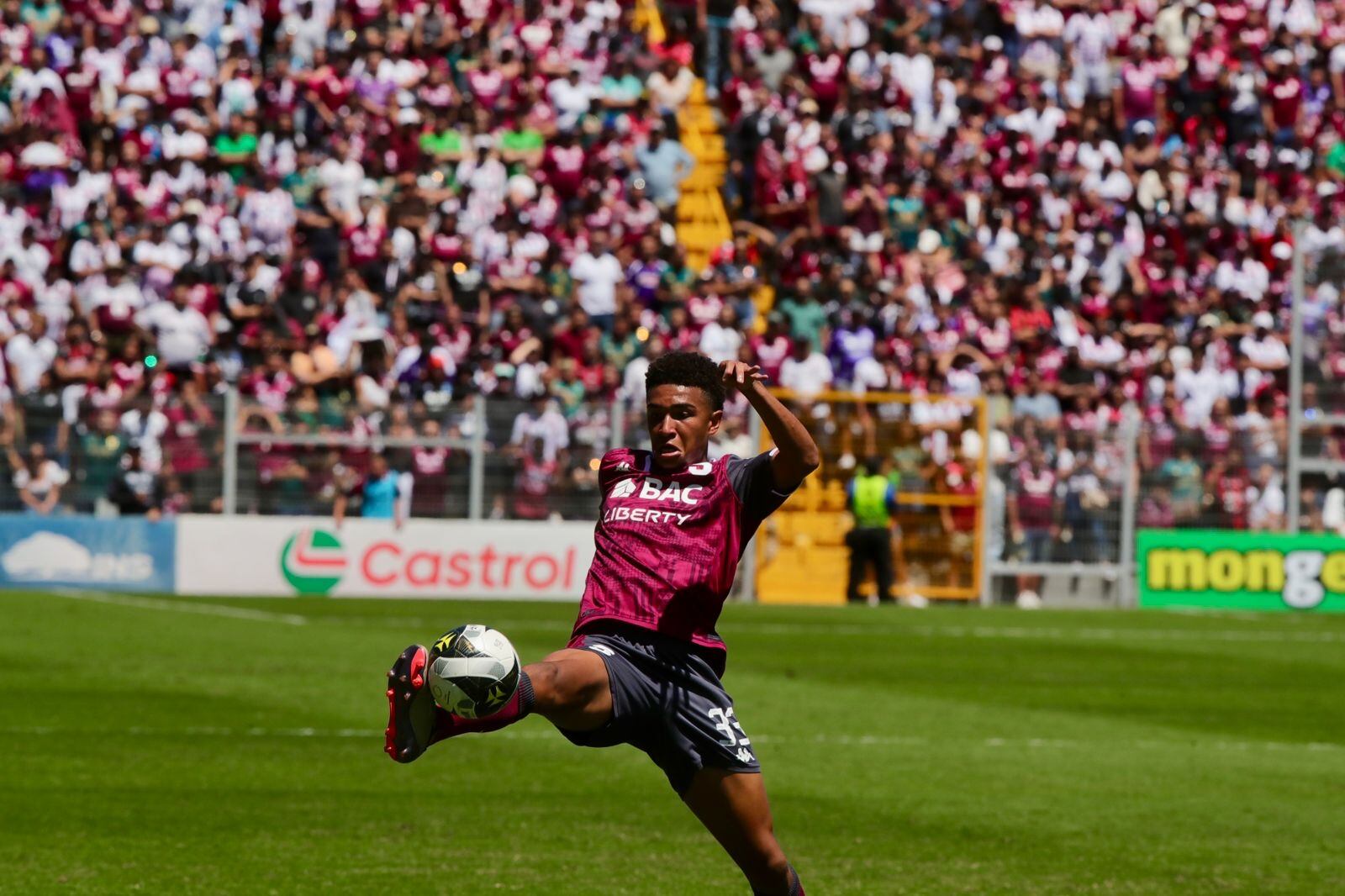 Saprissa recibe a Alajuelense en el primer clásico del Clausura.