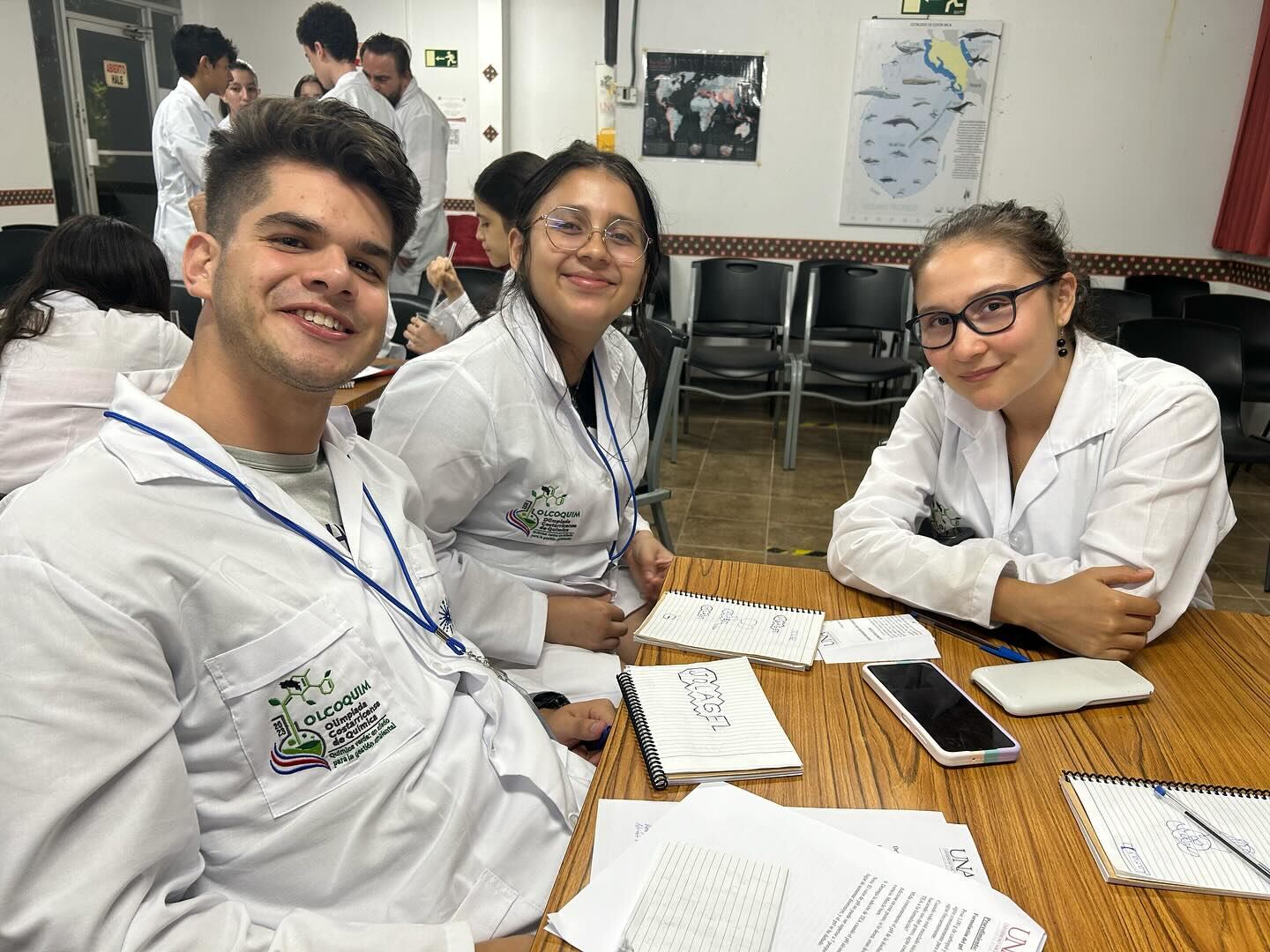 Los estudiantes del Colegio Científico de Pérez Zeledón son capacitados para tener mayor razonamiento lógico verbal y matemático. Foto; cortesía