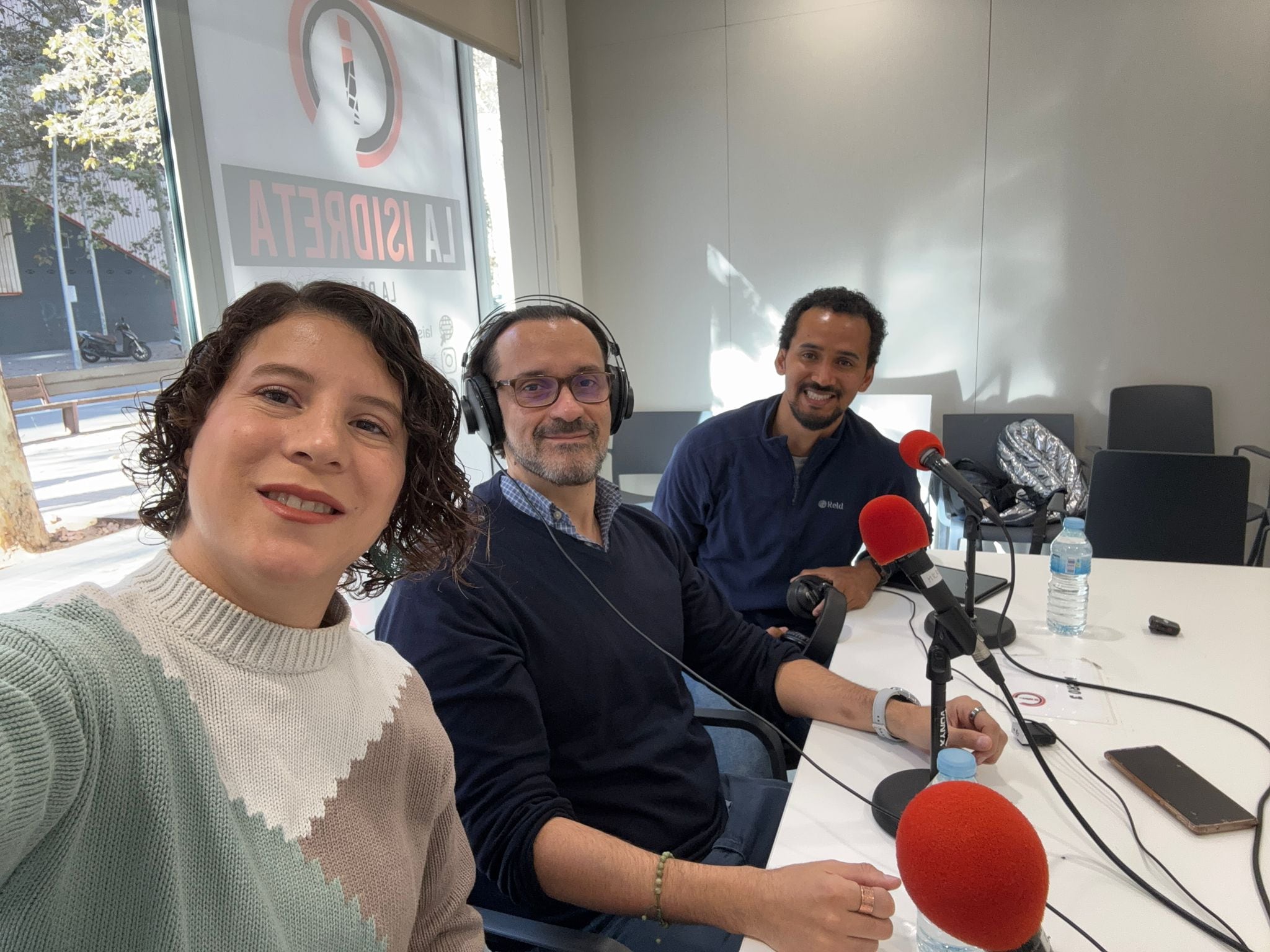 La movilización y el análisis de propuestas surgieron del pódcast 'Vermutico', desarrollado por los costarricenses Daniela Guzmán y Obryan Poyser.