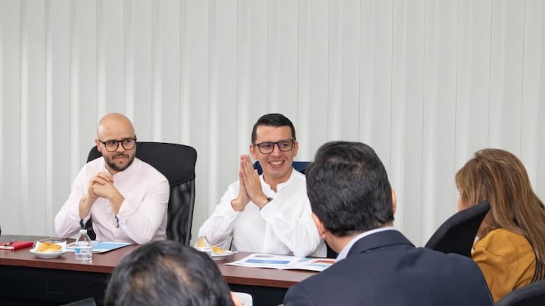 Alcalde de San José impide que subdirector jurídico asuma jefatura alegando un ‘conflicto’ entre ambos y designa a su asesor