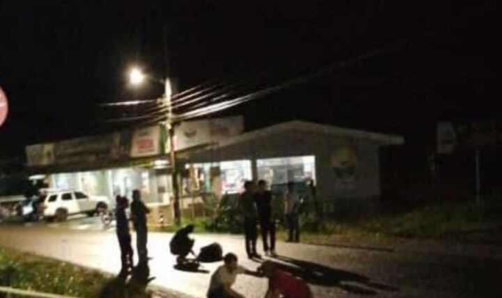 En esta calle del distrito La Amistad, Pérez Zeledón, el OIJ recogió indicios el sábado, luego del doble homicidio por el cual ya se capturó a un sospechoso. Foto: Mario Cordero.