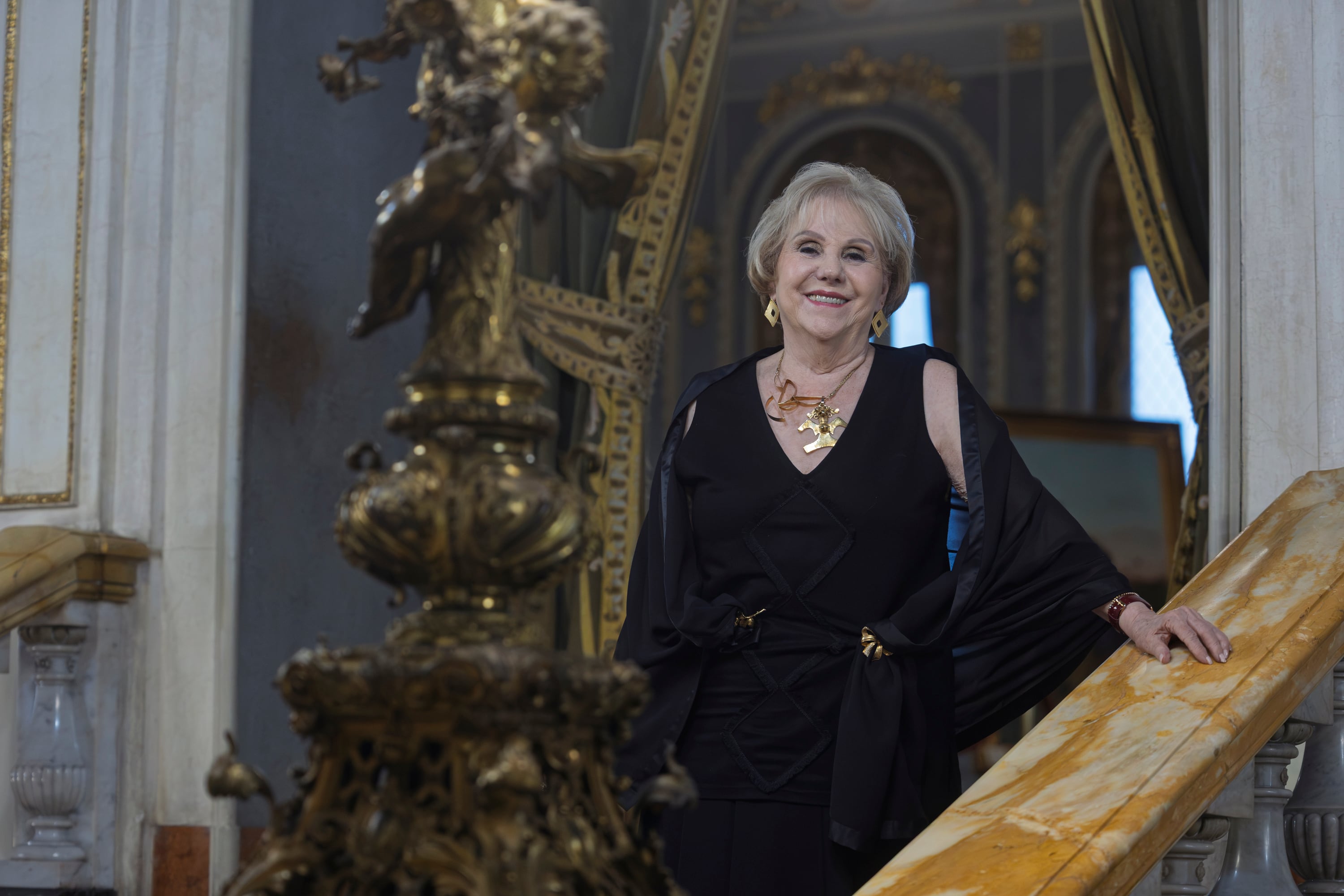 29/09/2026, San José, Teatro Nacional, entrevista con Vilma Faingezicht, por la presentación de su libro sobre la historia del Museo Judio de Costa Rica.