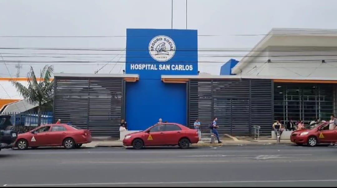 Un menor de cinco años falleció tras caer a una piscina en un hotel en San Carlos.