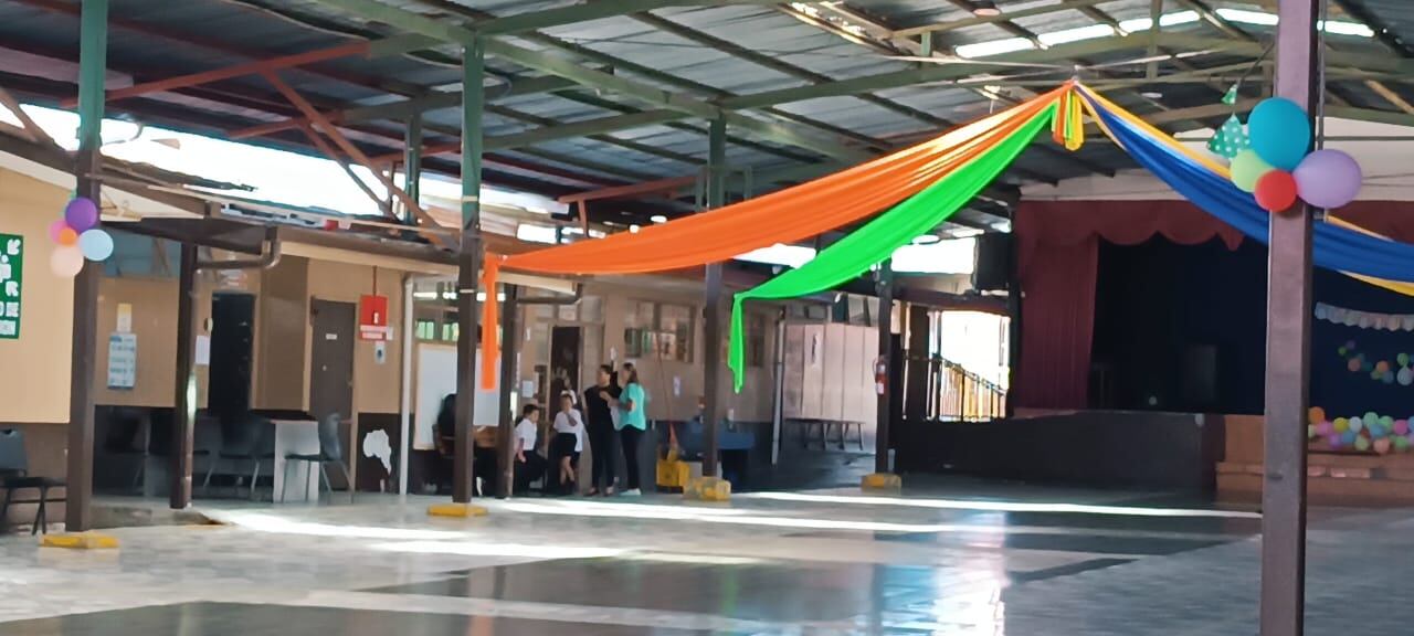 La Escuela Carlos J. Peralta de Cartago tiene una orden sanitaria desde el 2017.