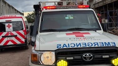 Explosión de gas en vivienda deja dos personas graves