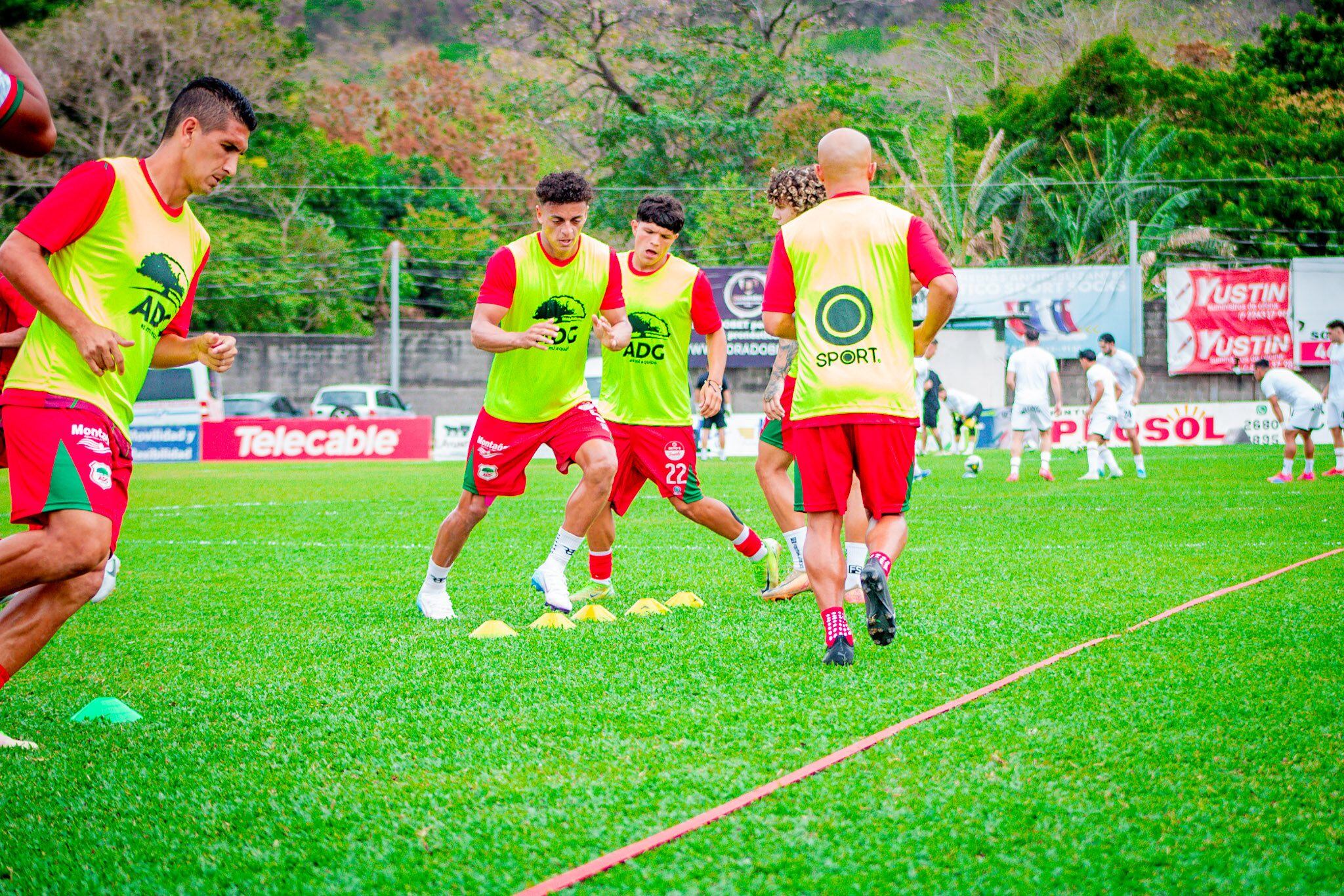 ADG le anotó a Liga Deportiva Alajuelense en el minuto 13.