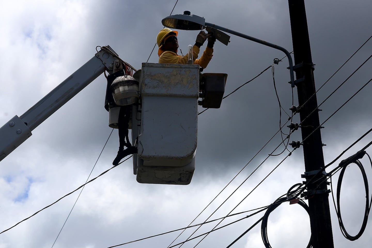 Cortes de luz afectarán sectores de Puntarenas este lunes 20 de abril