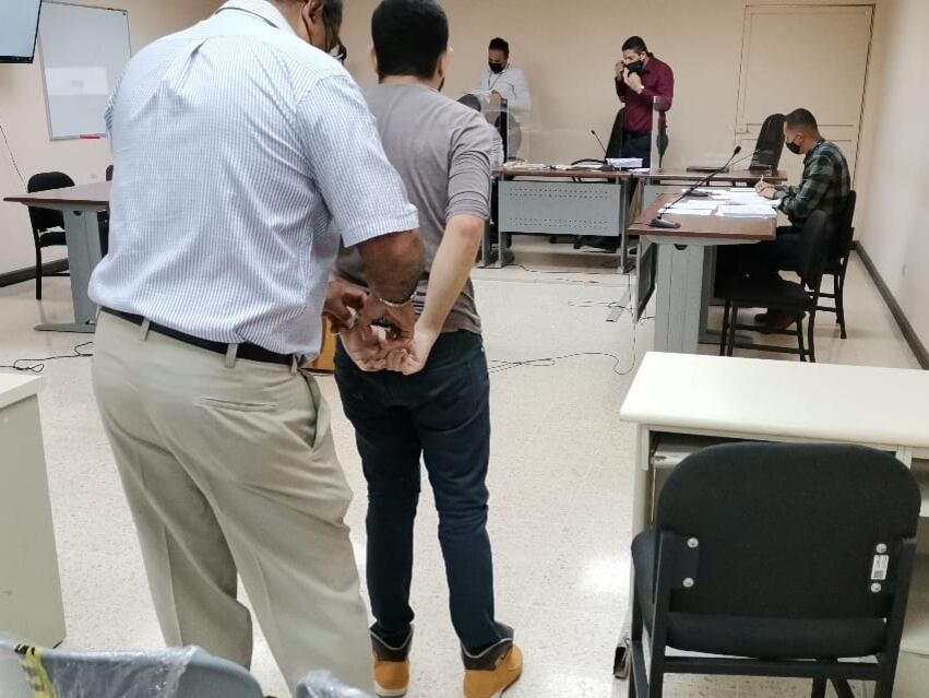 Vega quedó a la orden de Adaptación Social y, una vez que el fallo adquiera firmeza, se determinará el centro penal donde descontará la pena impuesta. Foto: Andrés Garita.