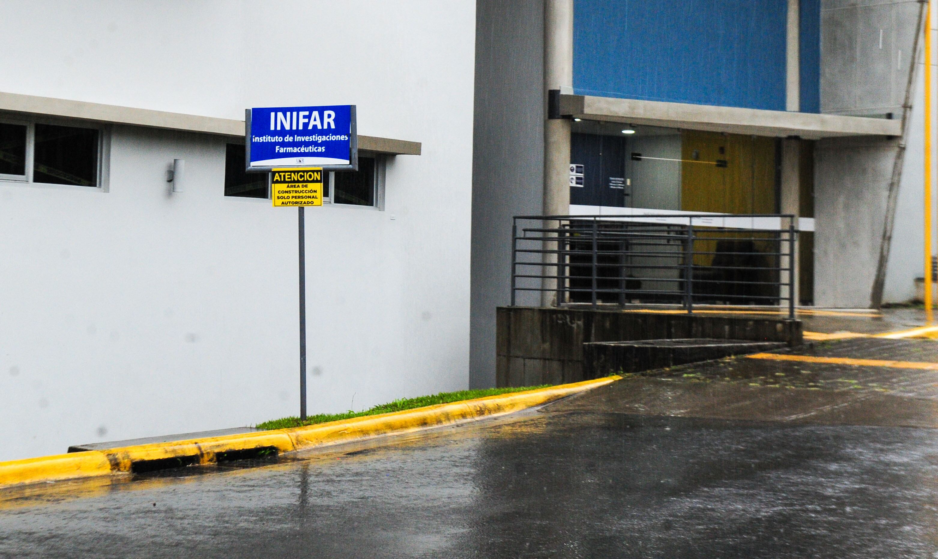 Instituto de investigación Farmacéutica, INIFAR