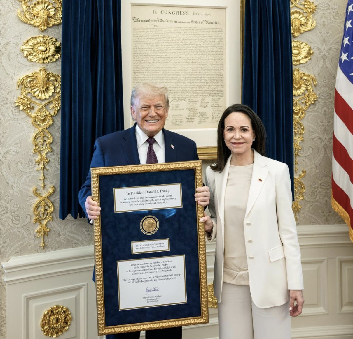 Machado "presentó" su Nobel de la Paz a Donald Trump, presidente de EE.UU.