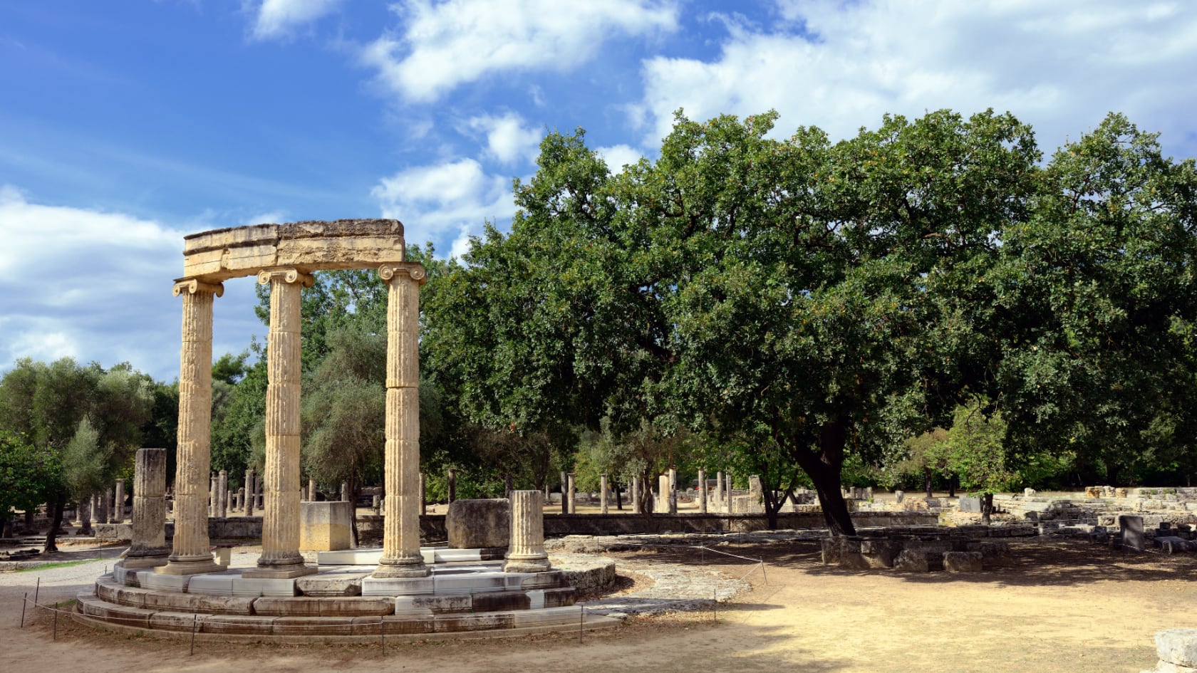 El avance del cambio climático amenaza ciudades antiguas por lluvias extremas, incendios y el aumento del nivel del mar, con daños irreversibles al patrimonio mundial.
