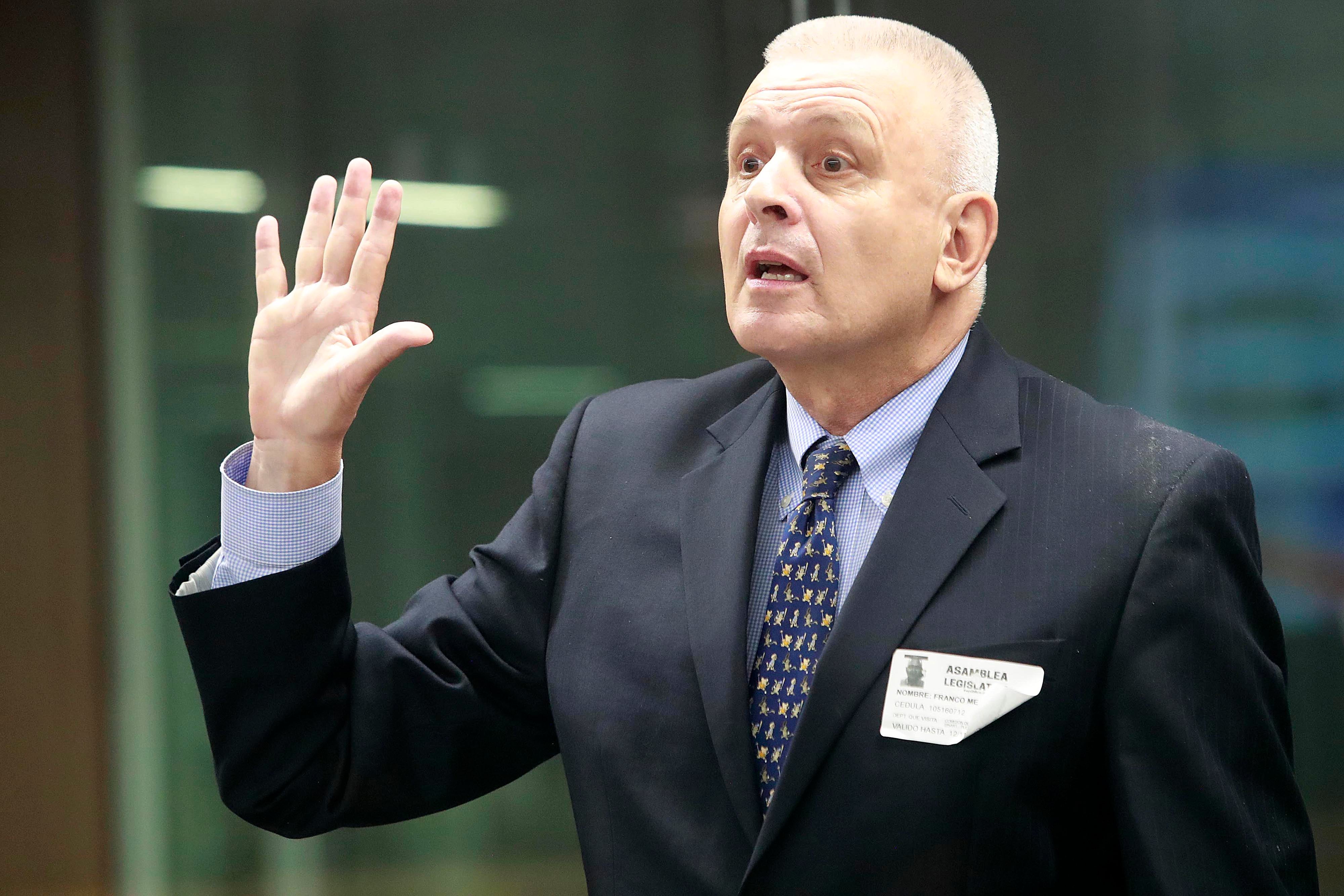 11/12/2023 Asamblea Legislativa. Alberto Franco, exrepresentante de Costa Rica ante el BCIE, comparece ante Comisión del Sinart.