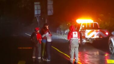 Cruz Roja salva a turista perdido en sector montañoso de La Fortuna