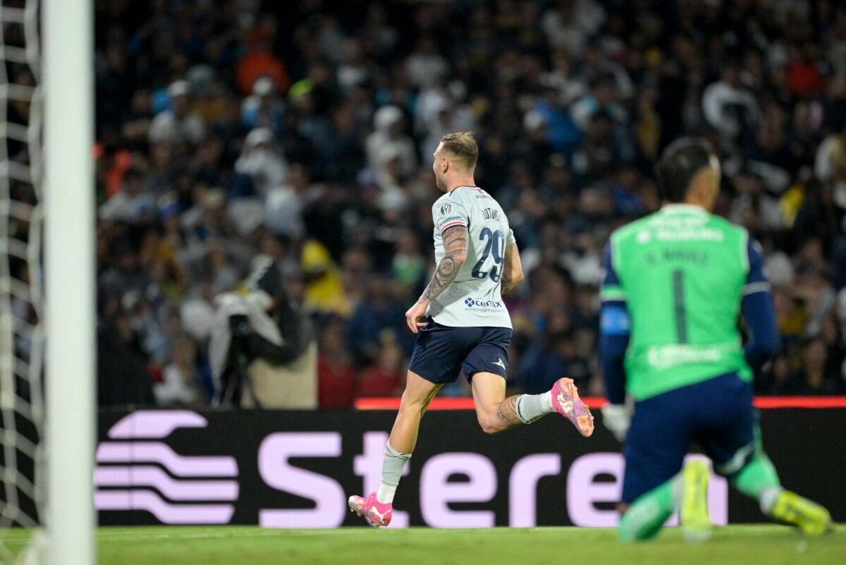Rontondi marcó el gol que le dio el título a Cruz Azul contra Pumas.