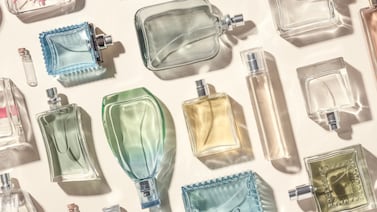 No los tire a la basura: así puede reciclar frascos de perfume vacíos y convertirlos en objetos útiles