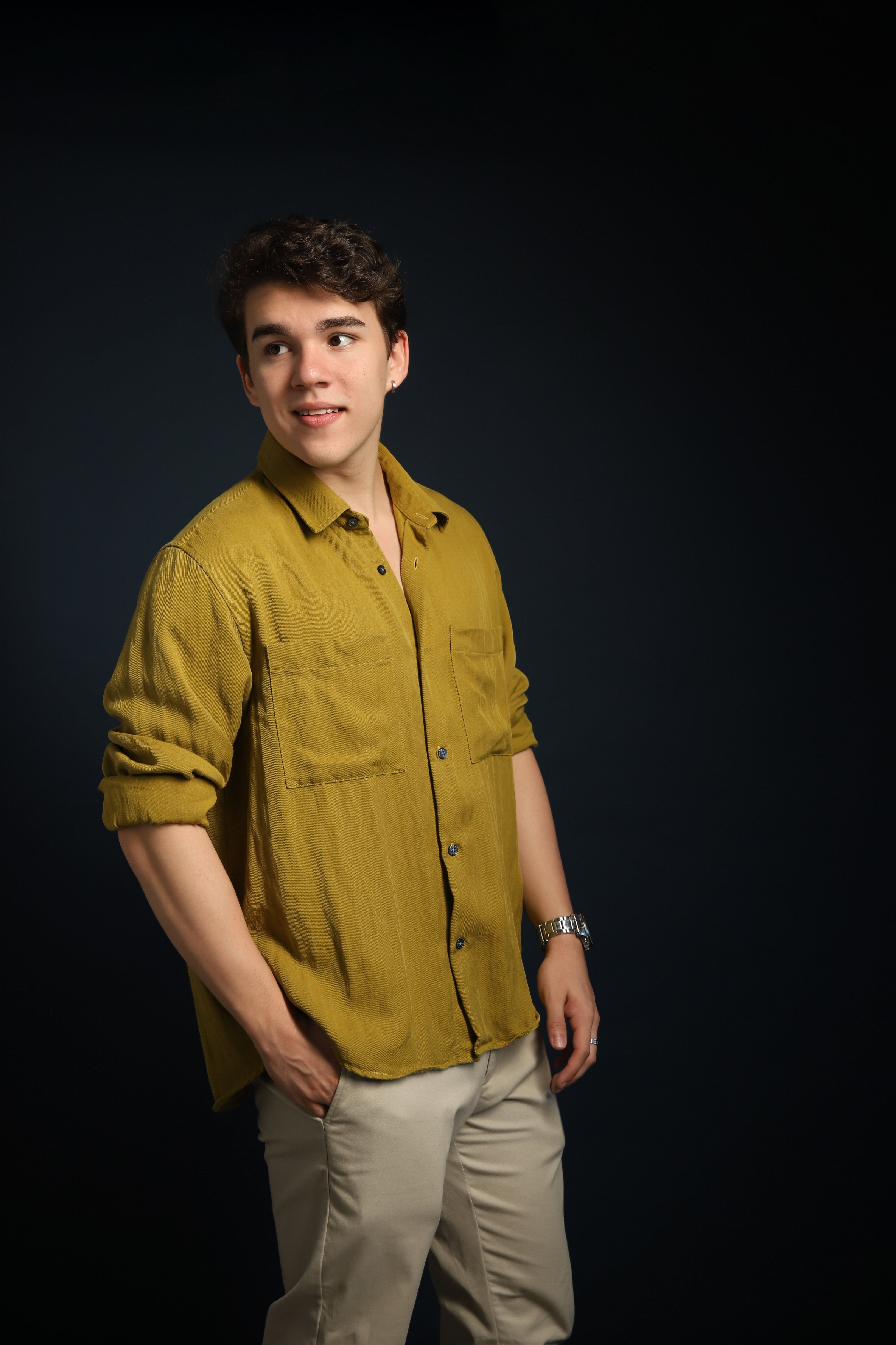 Steven Campos quien dará vida a El Principito, fue anteriormente alumno de Luis Montalbert mientras participaba en el programa de canto Nace una estrella de Teletica.