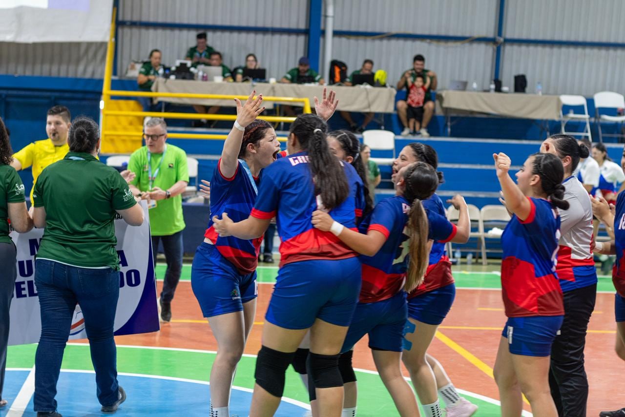 Juegos Nacionales Limón 2026
Balonmano
Cartago, bicampeón femenina
LIberia, campeón masculino
17 de enero del 2026
Cortesía: Icoder