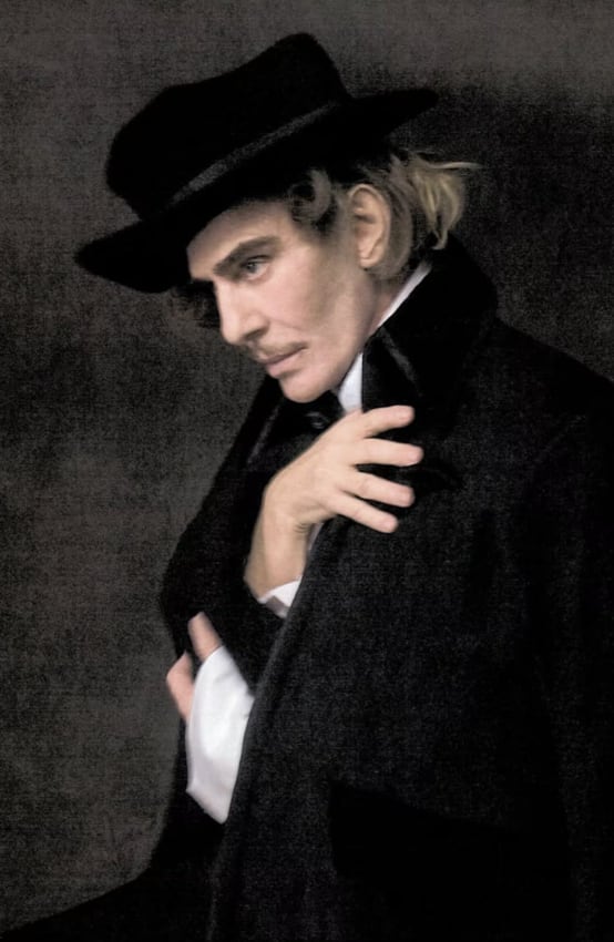 John Galliano fotografiado por Szilveszter Mako para Zara.