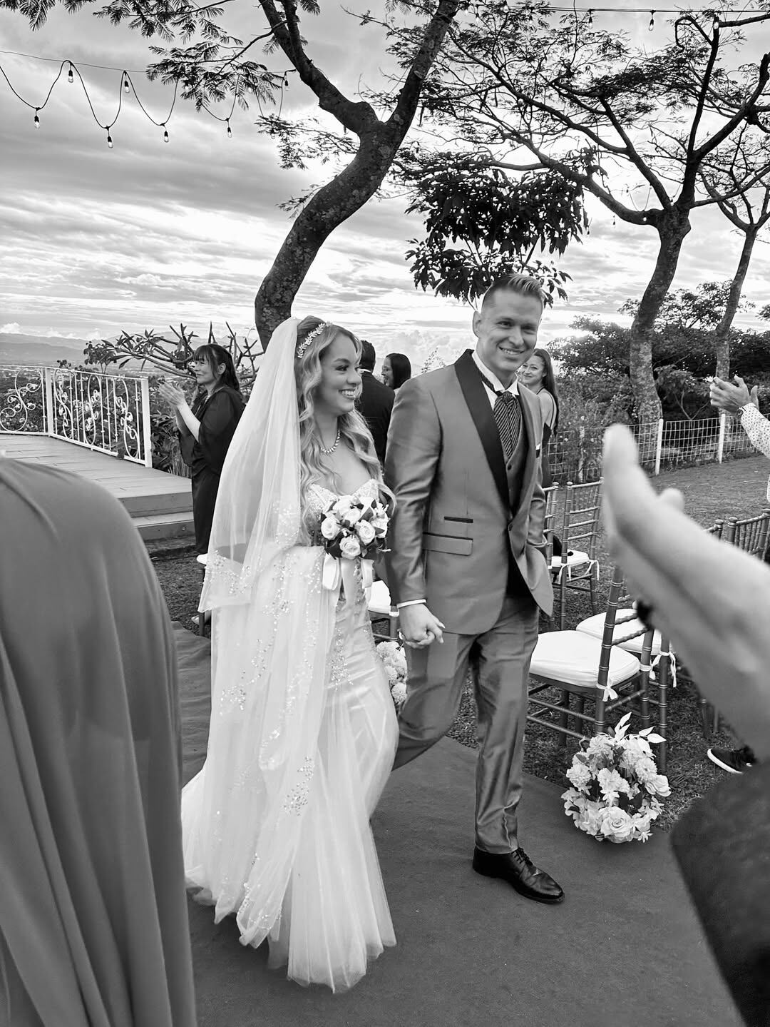 Jessica López, participante de Nace una estrella, se casó con el músico Jimmy Sierra.