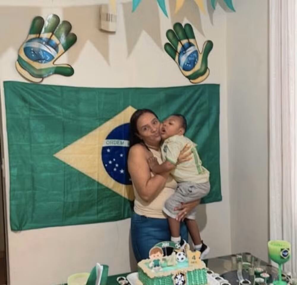 Dabiene Sousa relata cómo fue la vida con João después de que los médicos le dijeran que el niño estaría en estado vegetativo.