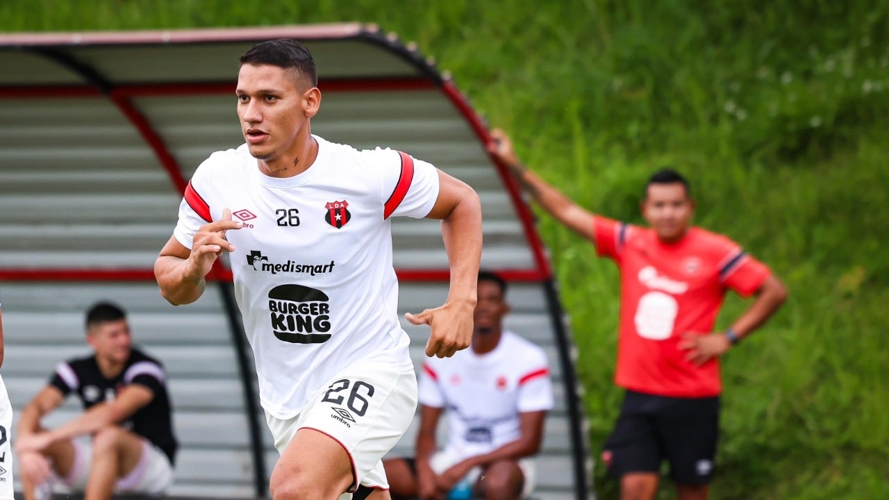 Fernando Piñar es una de las caras nuevas en la pretemporada de Liga Deportiva Alajuelense.