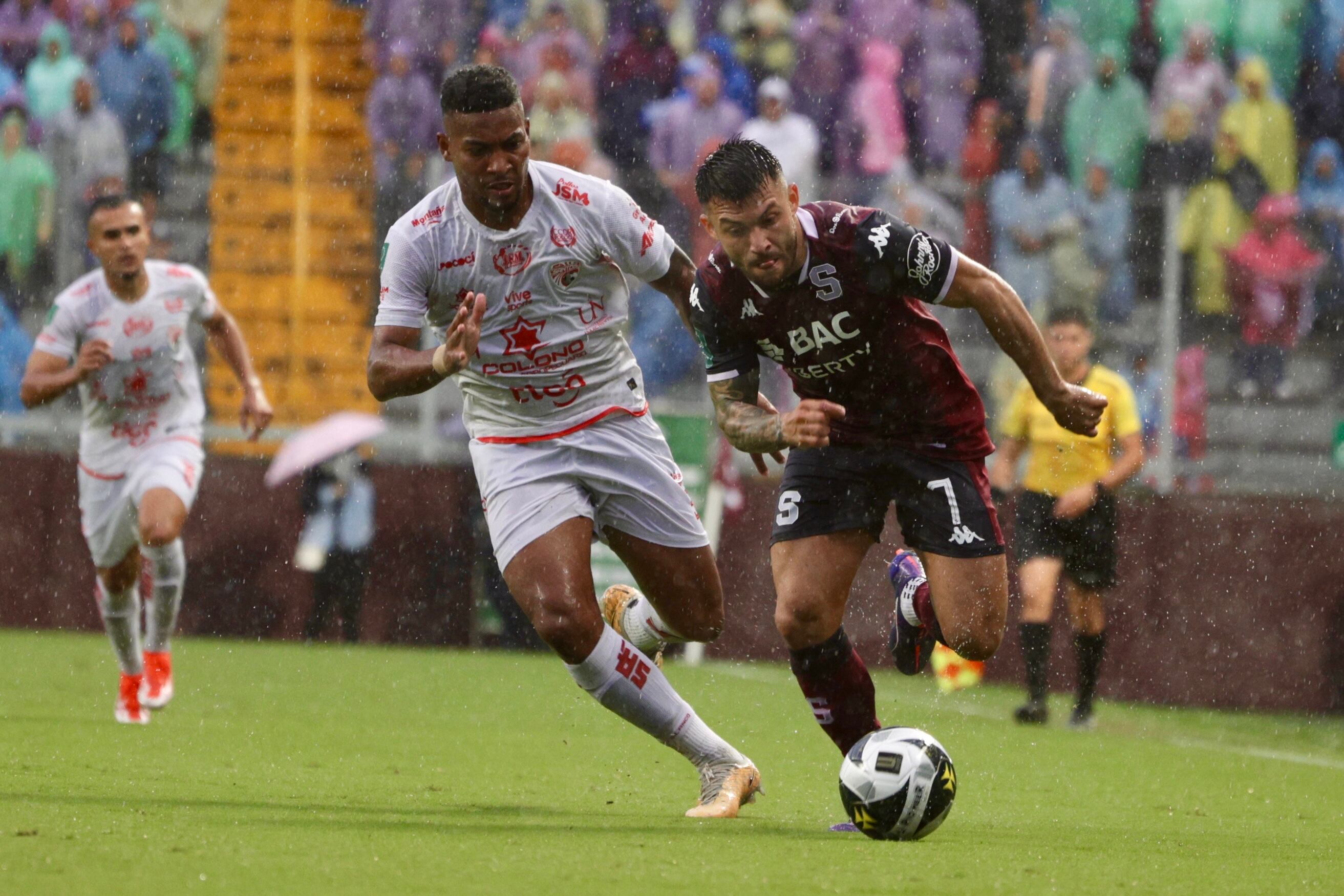 10/11/0224, San José, Estadio Ricardo Saprissa, partido de la jornada 20 del torneo de apertura 2024 entre el Deportivo Saprissa y el Santos de Guapiles.
