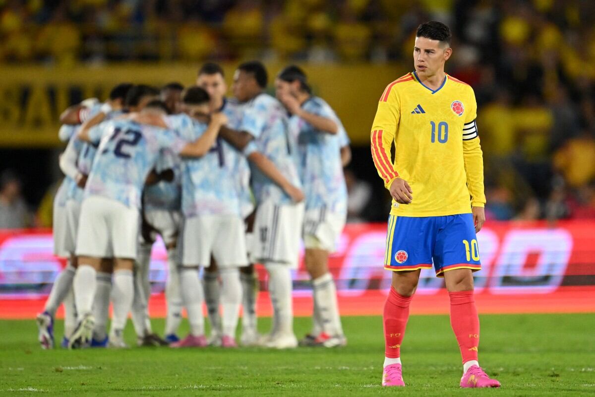 James Rodríguez fue una de las figuras que Colombia utilizó en el segundo tiempo contra Costa Rica.