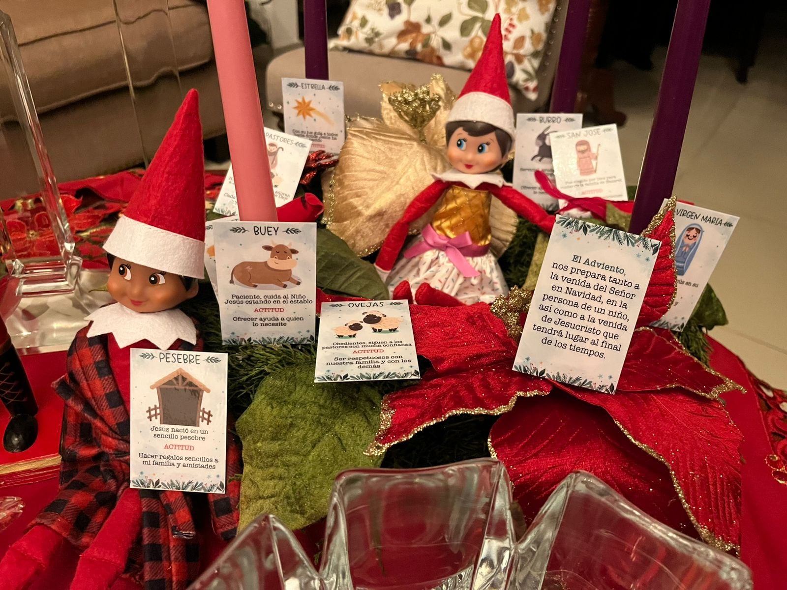 Para quienes viven la Navidad desde la fe, el elfo puede acompañar rituales espirituales con mensajes breves y significativos.