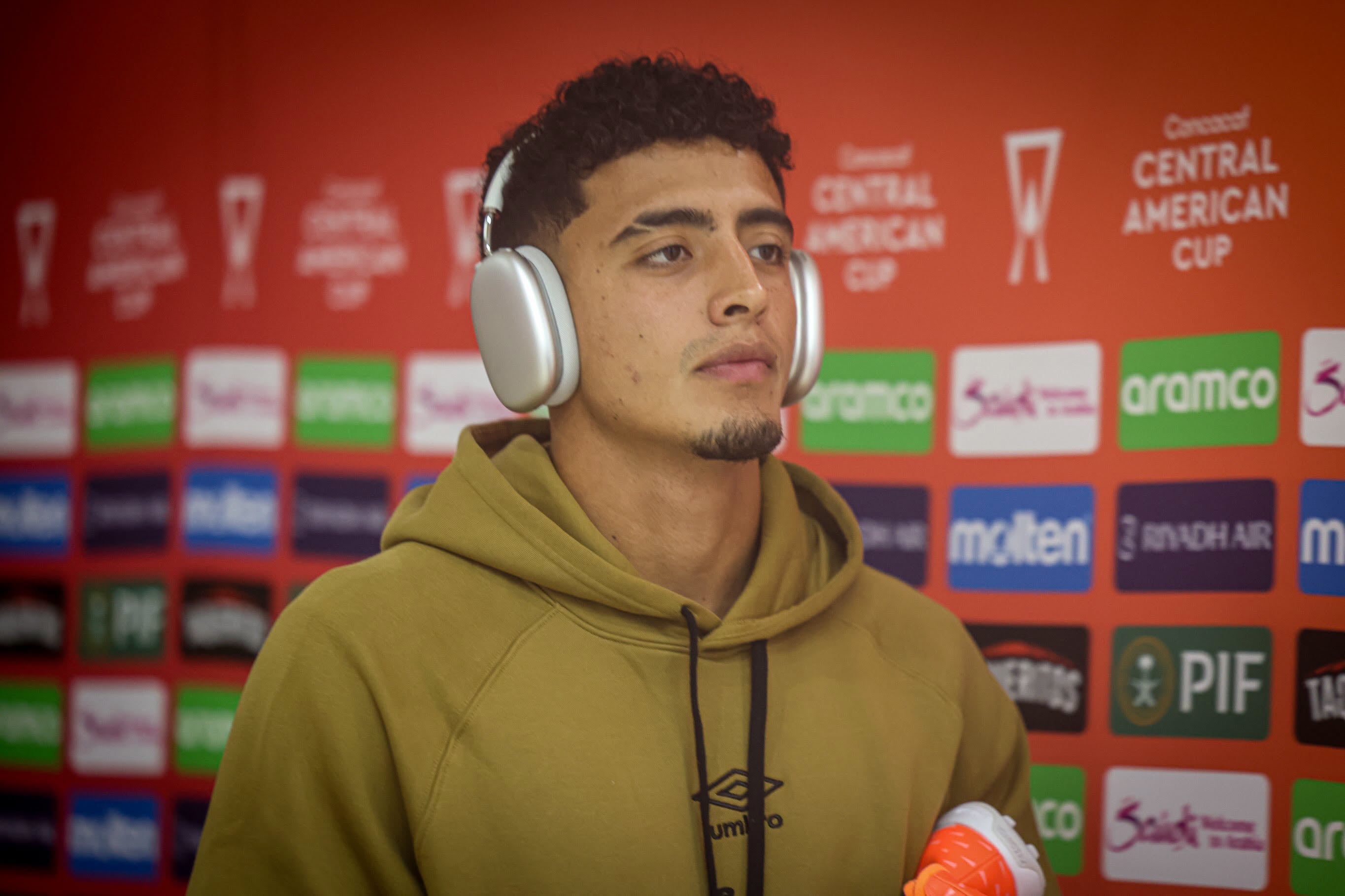 En Liga Deportiva Alajuelense confían en que lo de Daniel Chacón sea solo un susto.