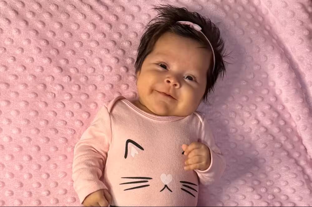 Una madre de tres hijos quedó embarazada tras la vasectomía del esposo. Había retirado el DIU solo un mes antes de descubrir el embarazo.