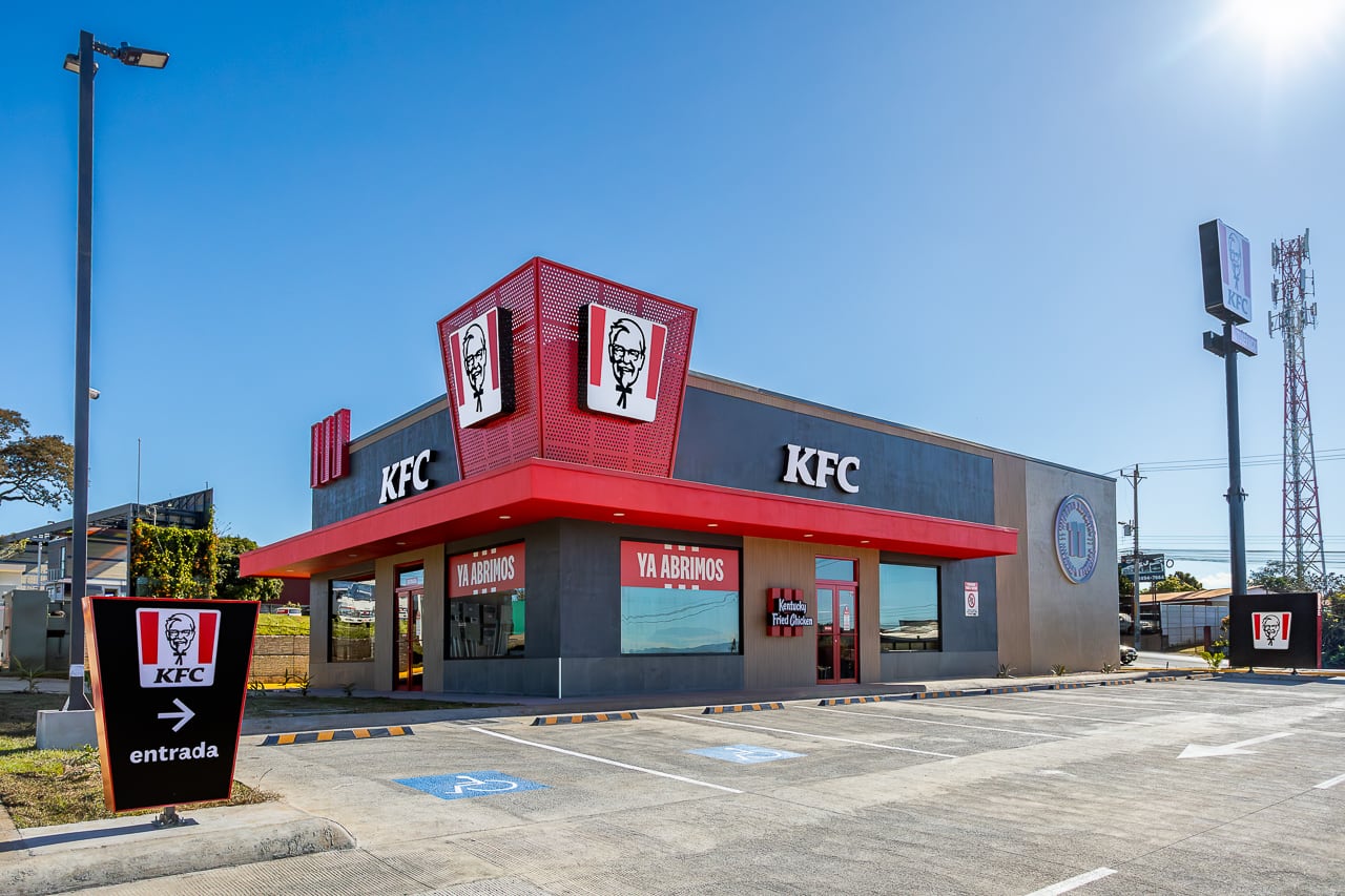 La feria de empleo de KFC en San Rafael de Heredia ofrecerá oportunidades laborales para la próxima apertura de la marca en la zona.