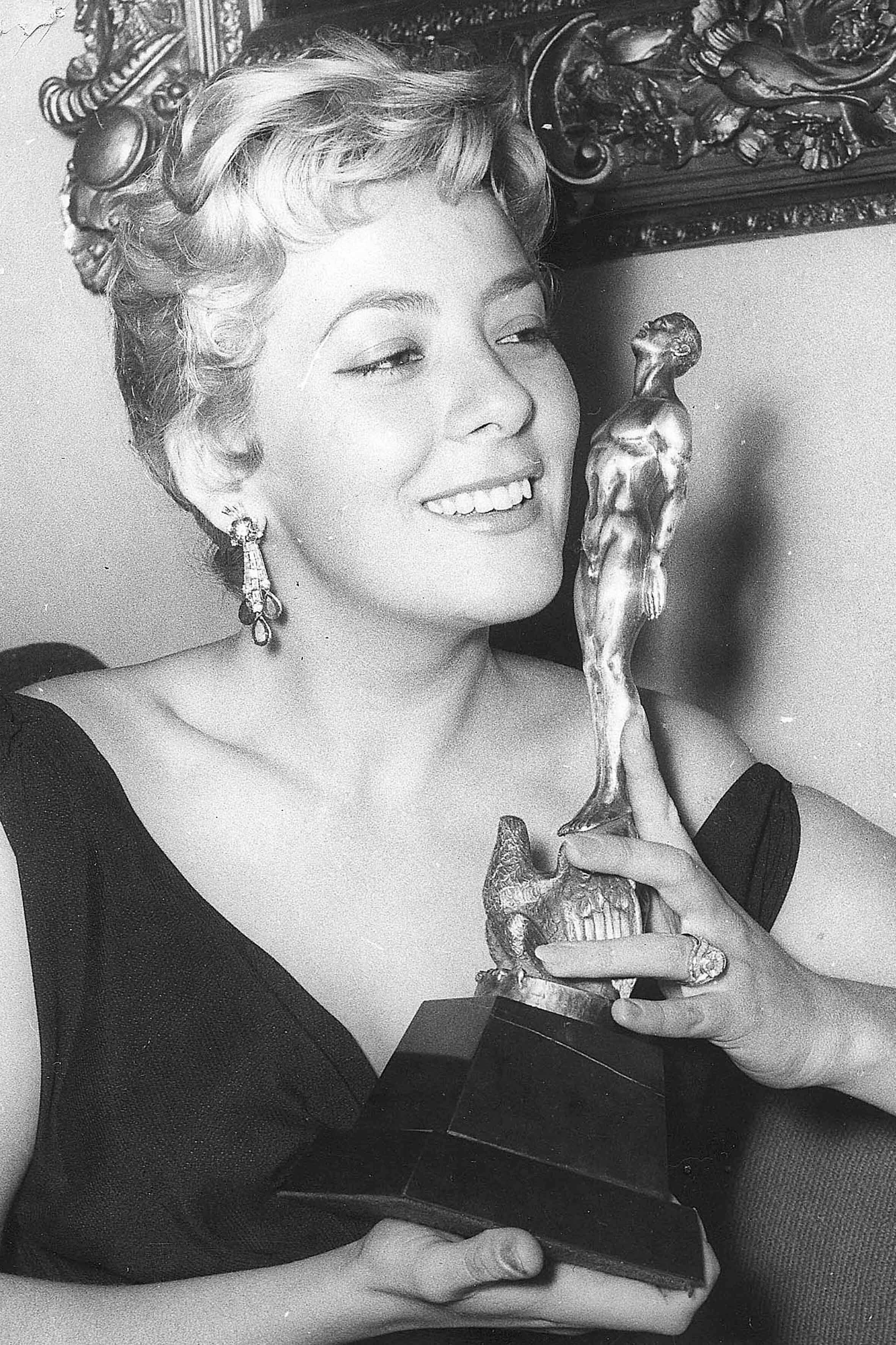 La actriz Silvia Pinal es una de las más importantes representantes del arte mexicano tanto en cine, como en televisión y teatro.