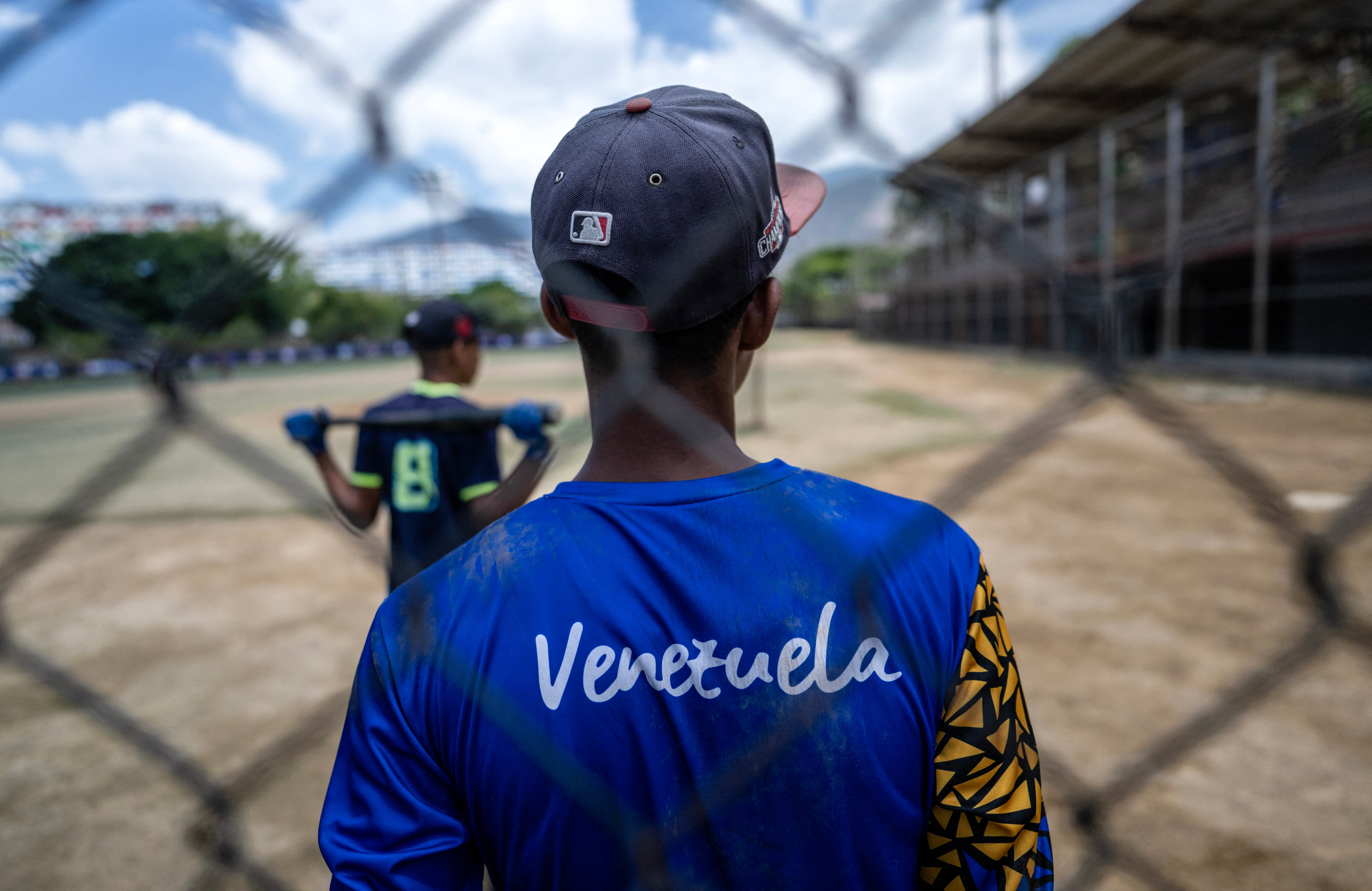 Venezolanos celebraron la victoria del clásico de béisbol, ante Estados Unidos. Foto: AFP.