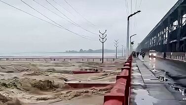 Deslizamientos de tierra en India y Nepal dejan más de 60 muertos tras intensas lluvias