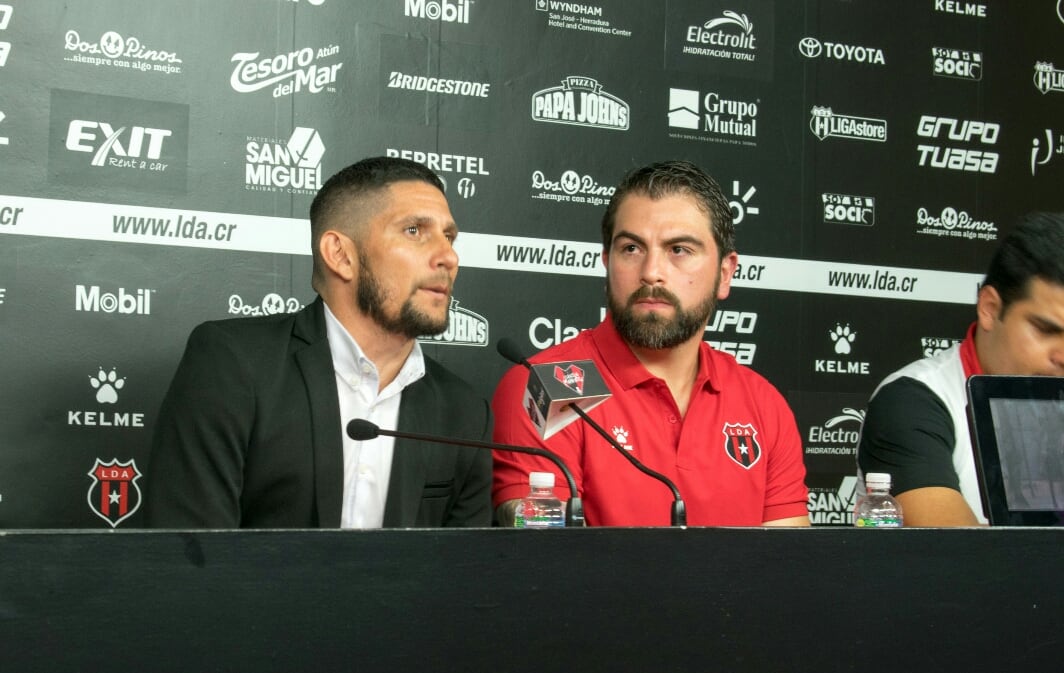 Mario Palacios ex VM Latino