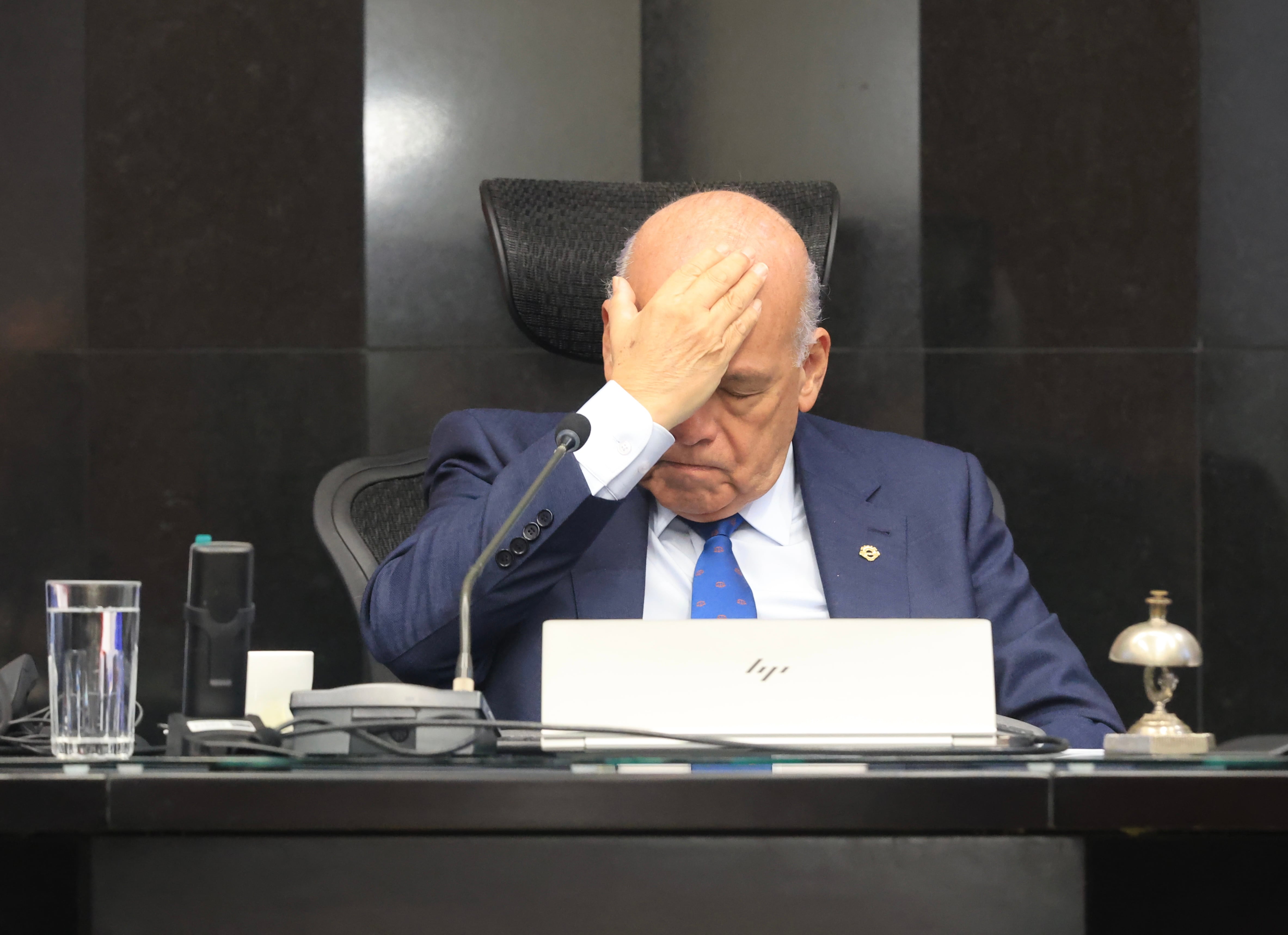Orlando Aguirre preside la sesión en la que iniciará la discusión para elegir al nuevo presidente de la Corte.