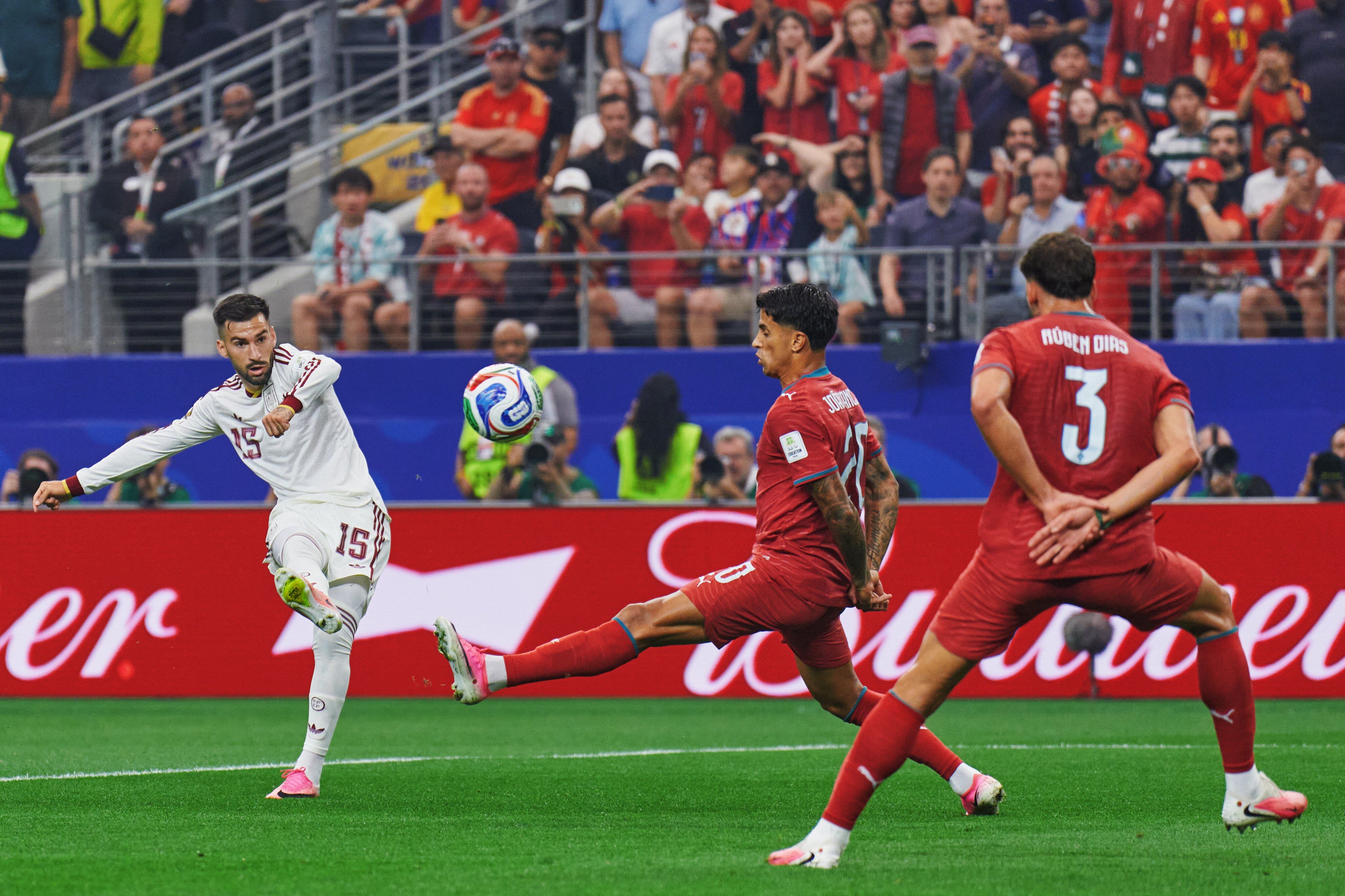 Portugal y España no se dan tregua en un partido de tensión en los octavos de final del Mundial 2026.
