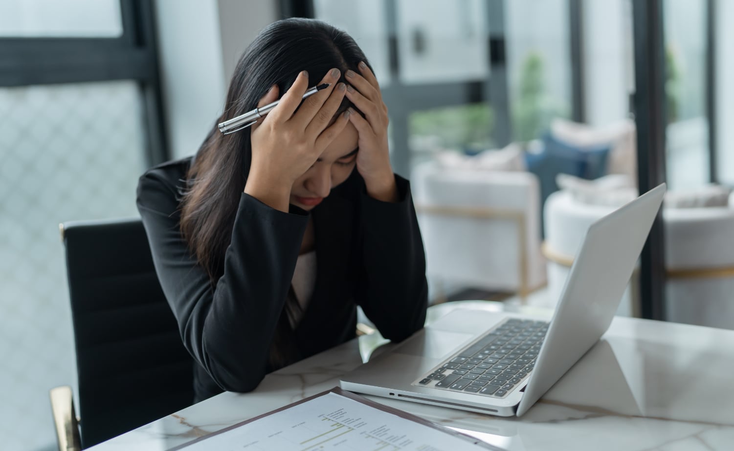 Expertos explican cómo reaccionar en 15 minutos ante un hackeo y qué medidas adoptar para reducir riesgos futuros.