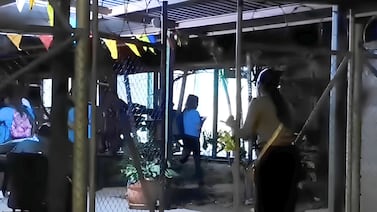 Estudiante de 16 años apuñalado en colegio de Guanacaste; madre entregó al sospechoso a la Policía