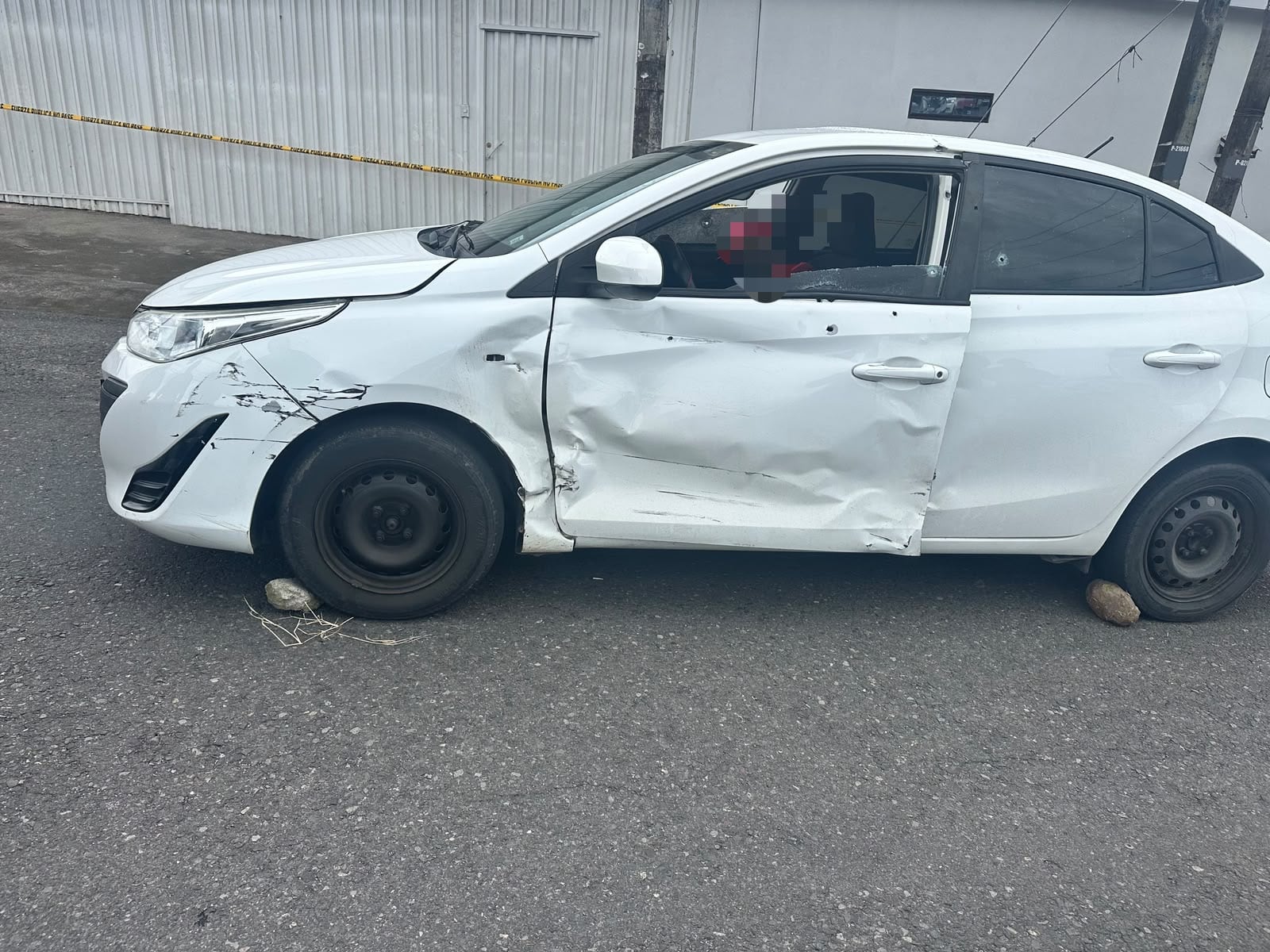 Un hombre de 25 años identificado como Anderson Antonio Paniagua Núñez fue asesinado de múltiples disparos mientras estaba en un vehículo en las inmediaciones del polideportivo de Cartago.
