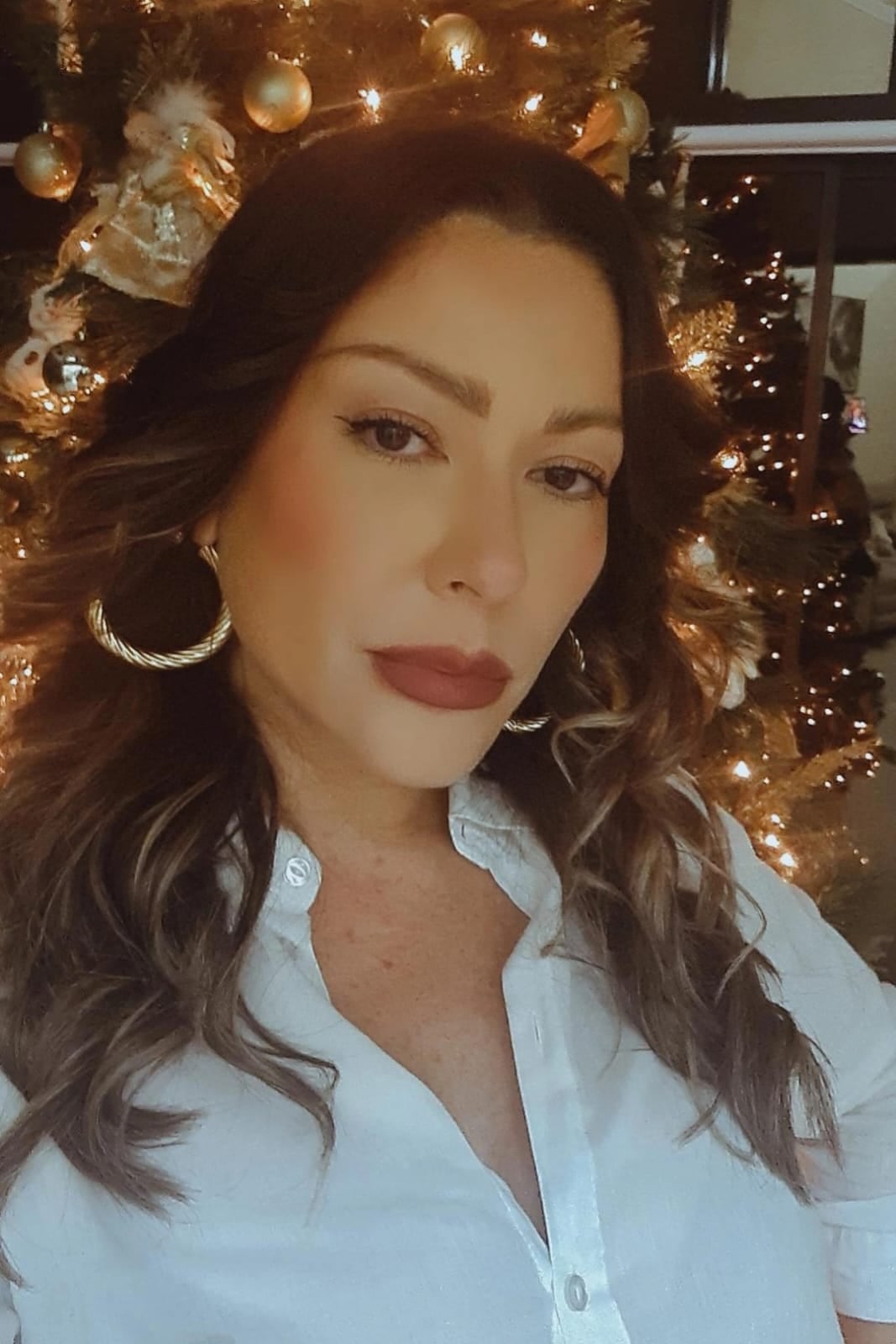 La exmodelo Karla Bermúdez, acudirá a los tribunales para solicitar que se revise la forma en que debe cumplir la sentencia, la mujer condenada por estafarla, a quien encontraron en un bar de San José.