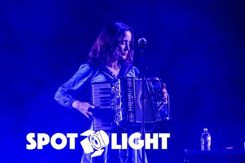 Crítica de música: Julieta Venegas en una intimidad renovada