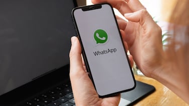 Cómo compartir un contacto por WhatsApp en Android y iPhone