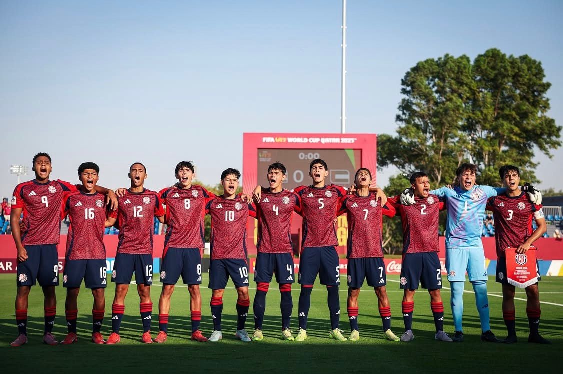 Selección Sub-17 de Costa Rica en su primer encuentro en el Mundial de Qatar 2025.